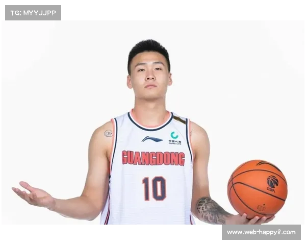 赵睿比赛中受伤倒地，北京北汽后卫健康状况引关注